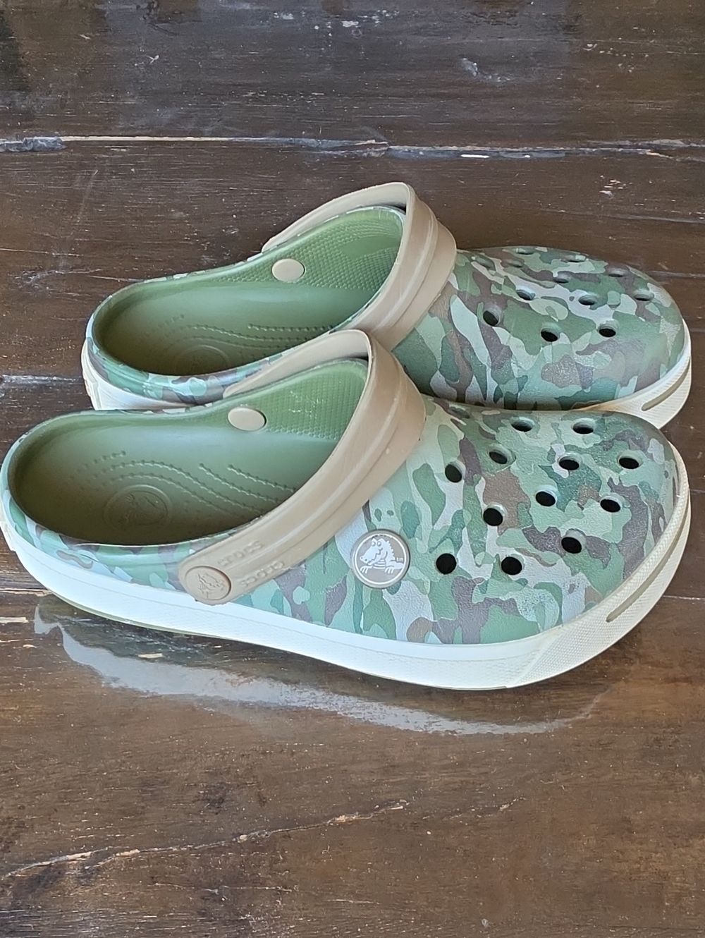 (12) Crocs Kids Unisrex Comfy Water Summer Vacation Breathable Beach Boat Camo